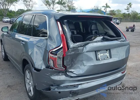 2020 Volvo Xc90 T6 Momentum 6 Passenger z USA, uszkodzony, nr VIN YV4A221K9L1620562